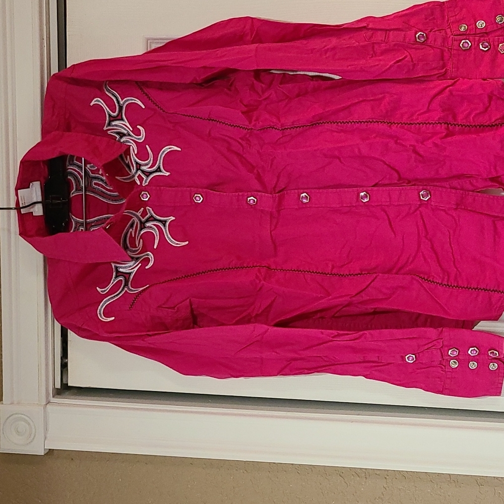 Women's long sleeve Western style shirt.